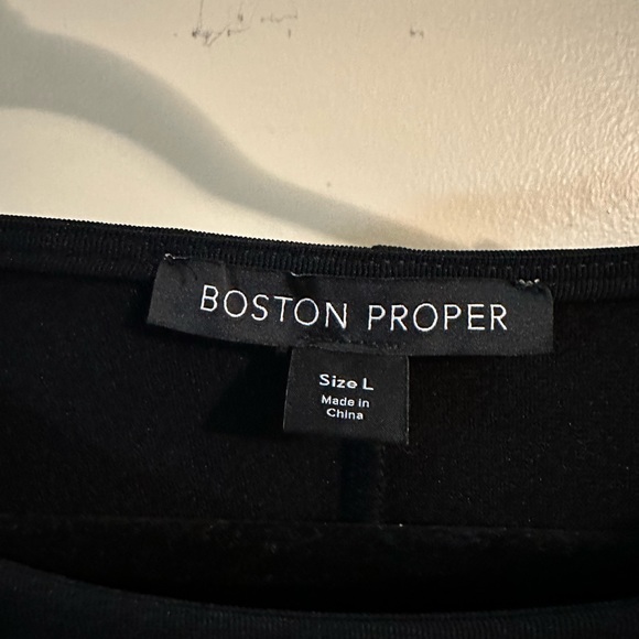 Boston proper cold shoulder bell sleeve travel wear NWT - Picture 2 of 4